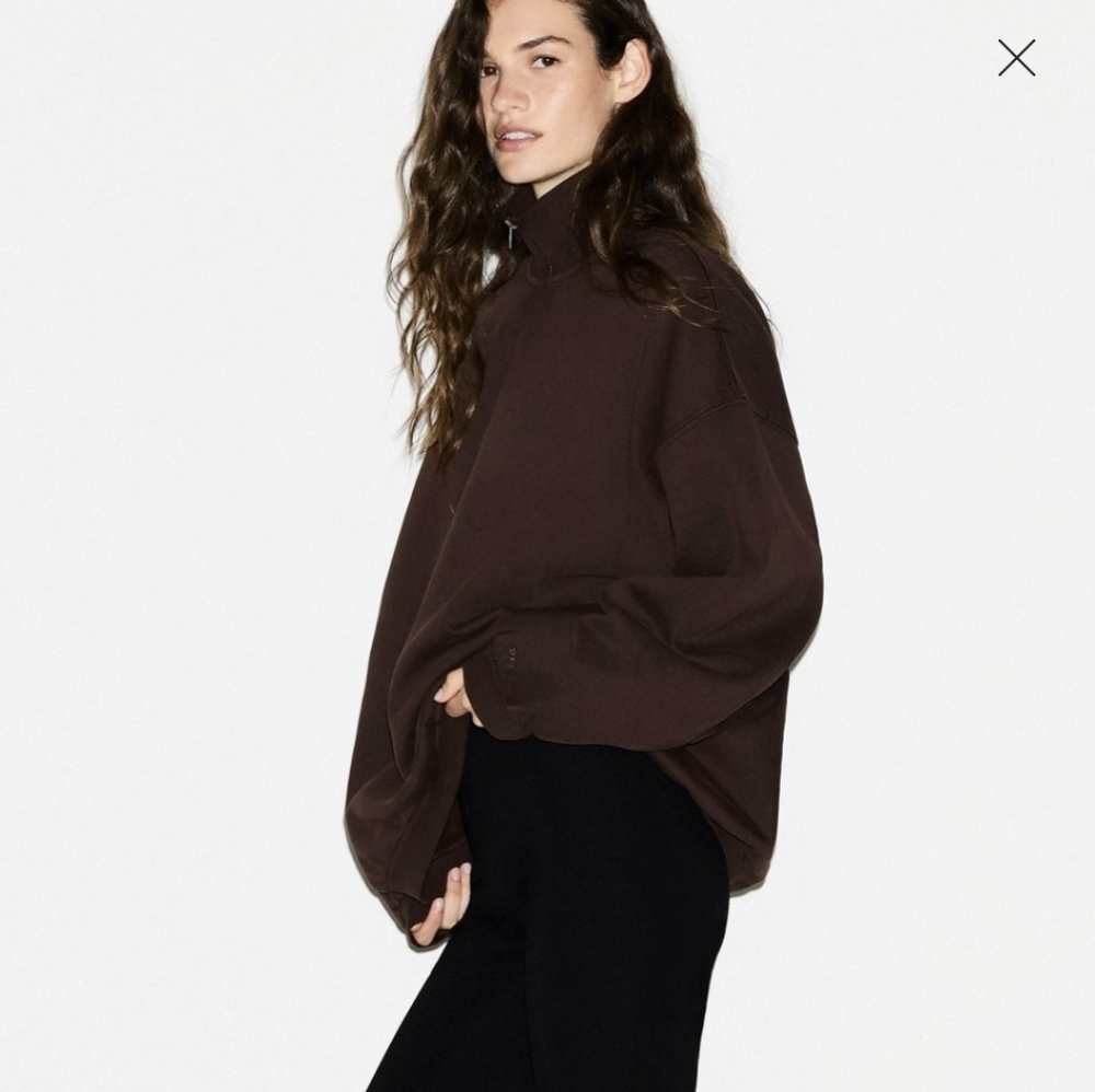 SKIMS Boyfriend Slouchy Fleece Half Zip Pullover Size:Medium Expresso - Picture 2 of 13